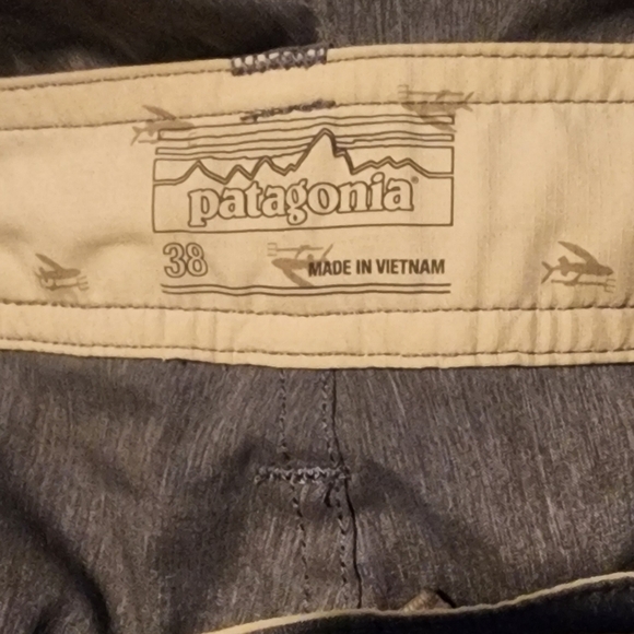 Patagonia Wavefarer Walk Shorts Men 38x9 Grey DWR UPF50 Hybrid Hiking Fishing - Picture 5 of 8